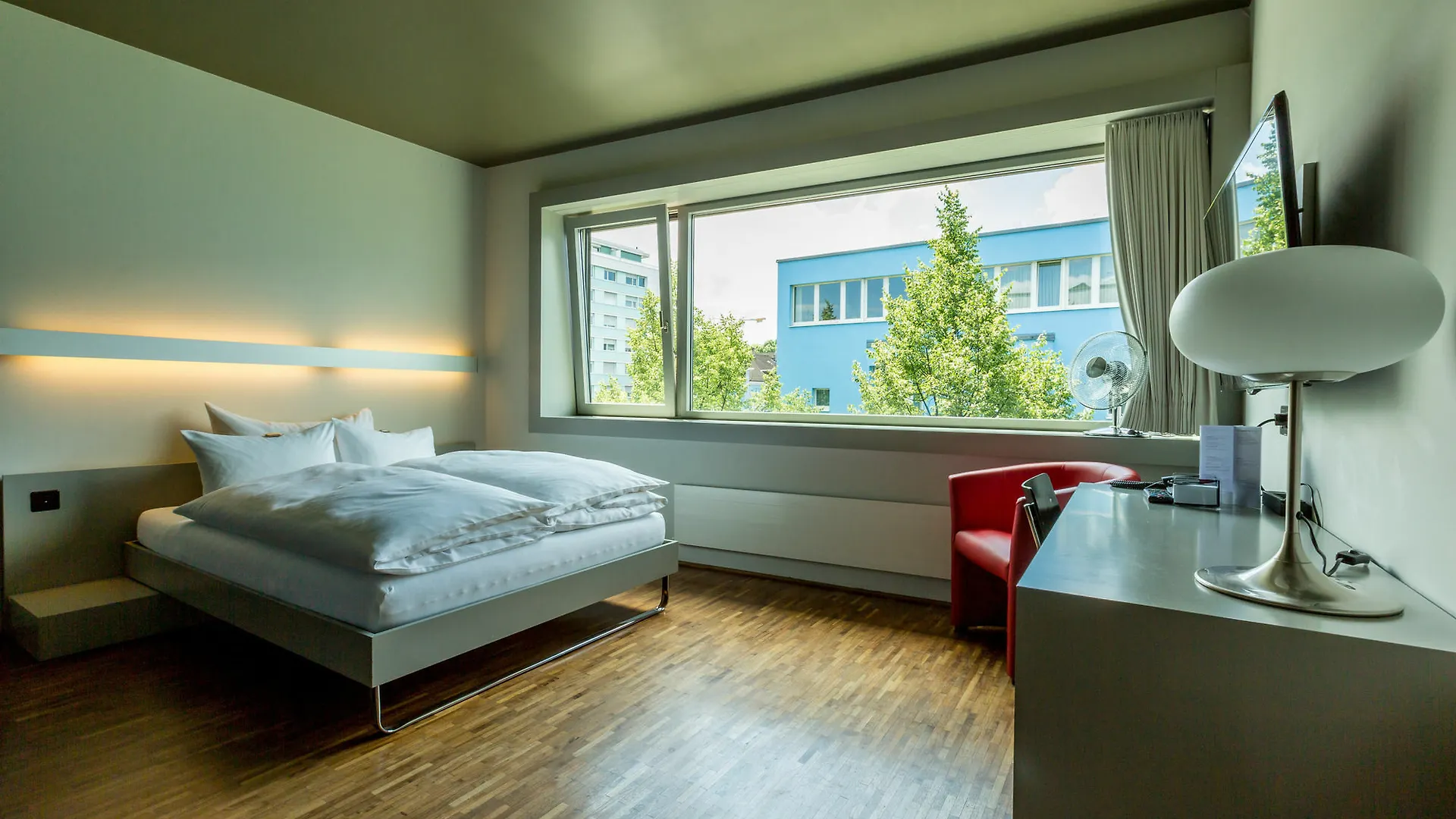 Dasbreitehotel Am Rhein Basel 3*,  Switzerland